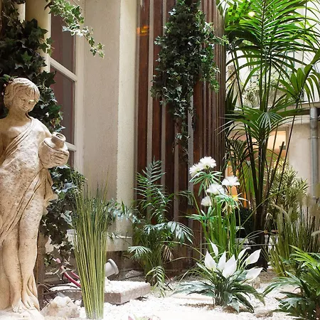 Louvre Bons Enfants Parigi